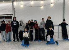 Walentynkowe szaleństwa na lodowisku grafika