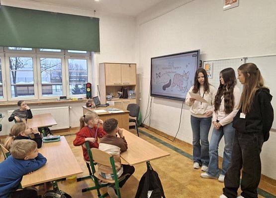 Luty z Cukierkiem, czyli „książki z pazurem” w klasie 2a! grafika