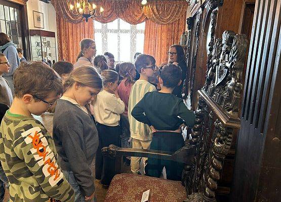 Edukacja muzealna – niezwykła podróż w czasie grafika