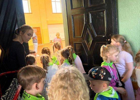 Odwiedziny przedszkolaków grafika