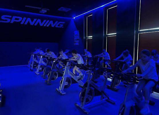 Aktywny Dzień Kobiet klasy 2B grafika