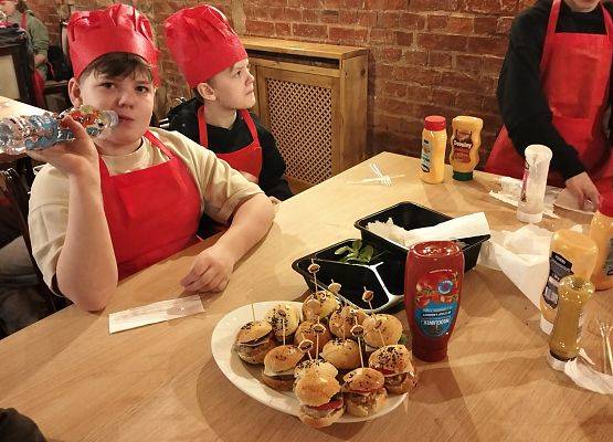 Kuchenne rewolucje 4b grafika