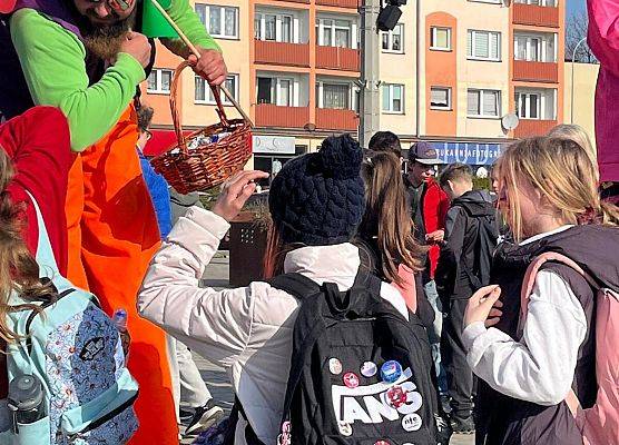 Wiosenny pieszy rajd z LOT-em grafika