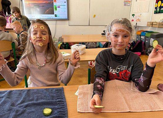 Dzień Kobiet w 2c i 2d grafika