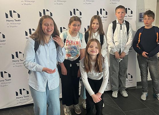,,Alicja w Krainie Czarów" na deskach słupskiego teatru grafika