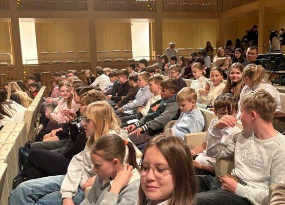 Wyjazd do Teatru Szekspirowskiego – „Burza. Prequel” grafika