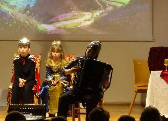 Śpiąca Królewna muzycznie grafika
