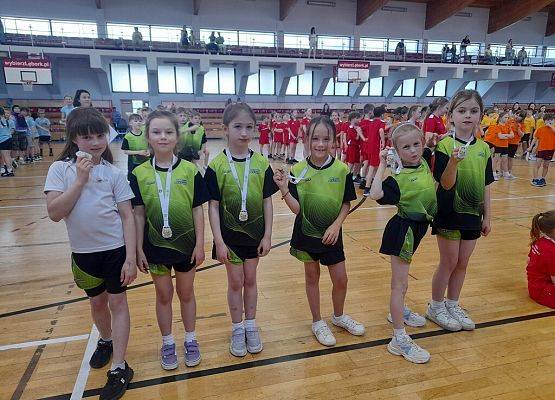 Turniej sportowy „Kto z nas prędzej i lepiej” grafika