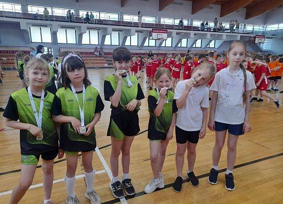 Turniej sportowy „Kto z nas prędzej i lepiej” grafika
