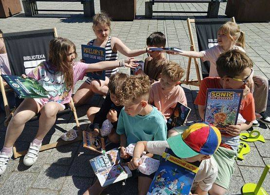 Piknik Literacki z biblioteką grafika