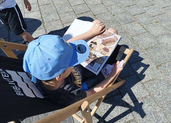 Piknik Literacki z biblioteką grafika