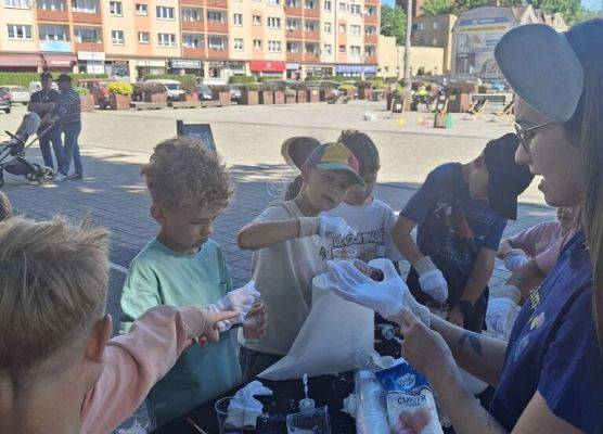 Piknik Literacki z biblioteką grafika