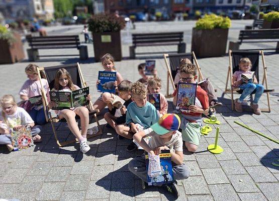 Piknik Literacki z biblioteką grafika
