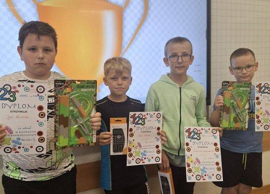 Trzecioklasiści w świecie liczb! grafika