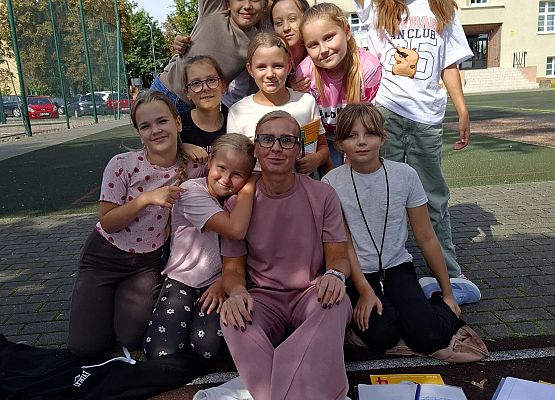 Ciekawa lekcja nie musi mieć czterech ścian! grafika