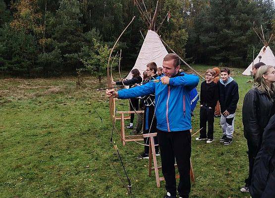 8b na tropie survivalu grafika